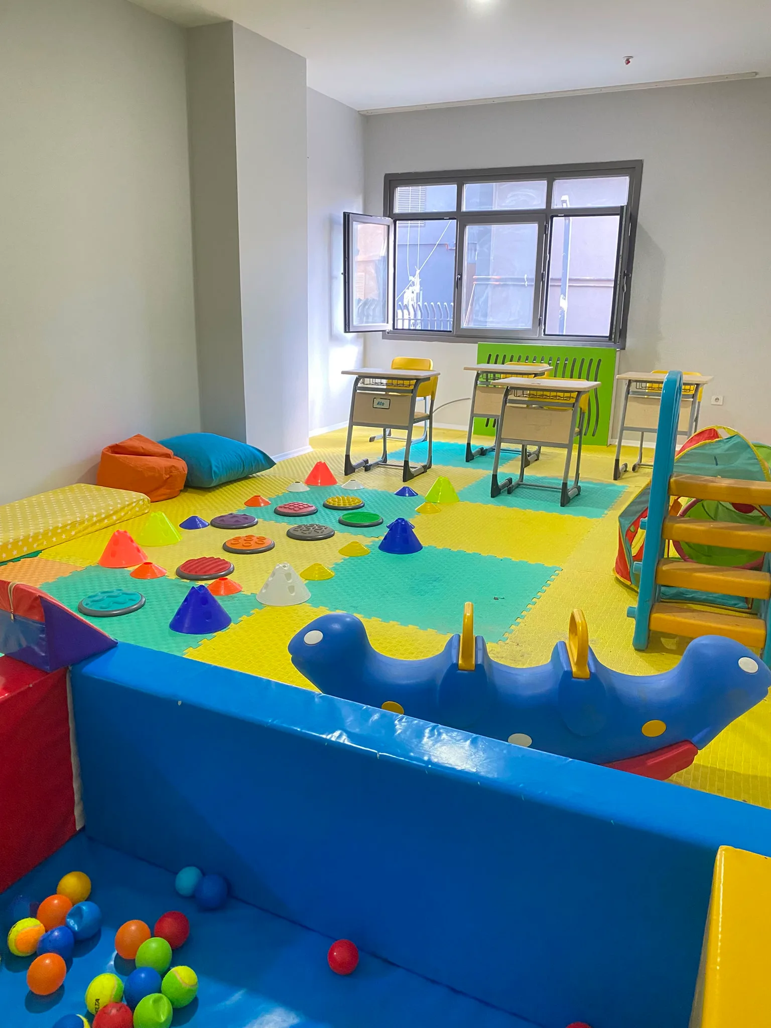 Önce Özel Eğitim merkez binası — Pendik İstanbul - 6
